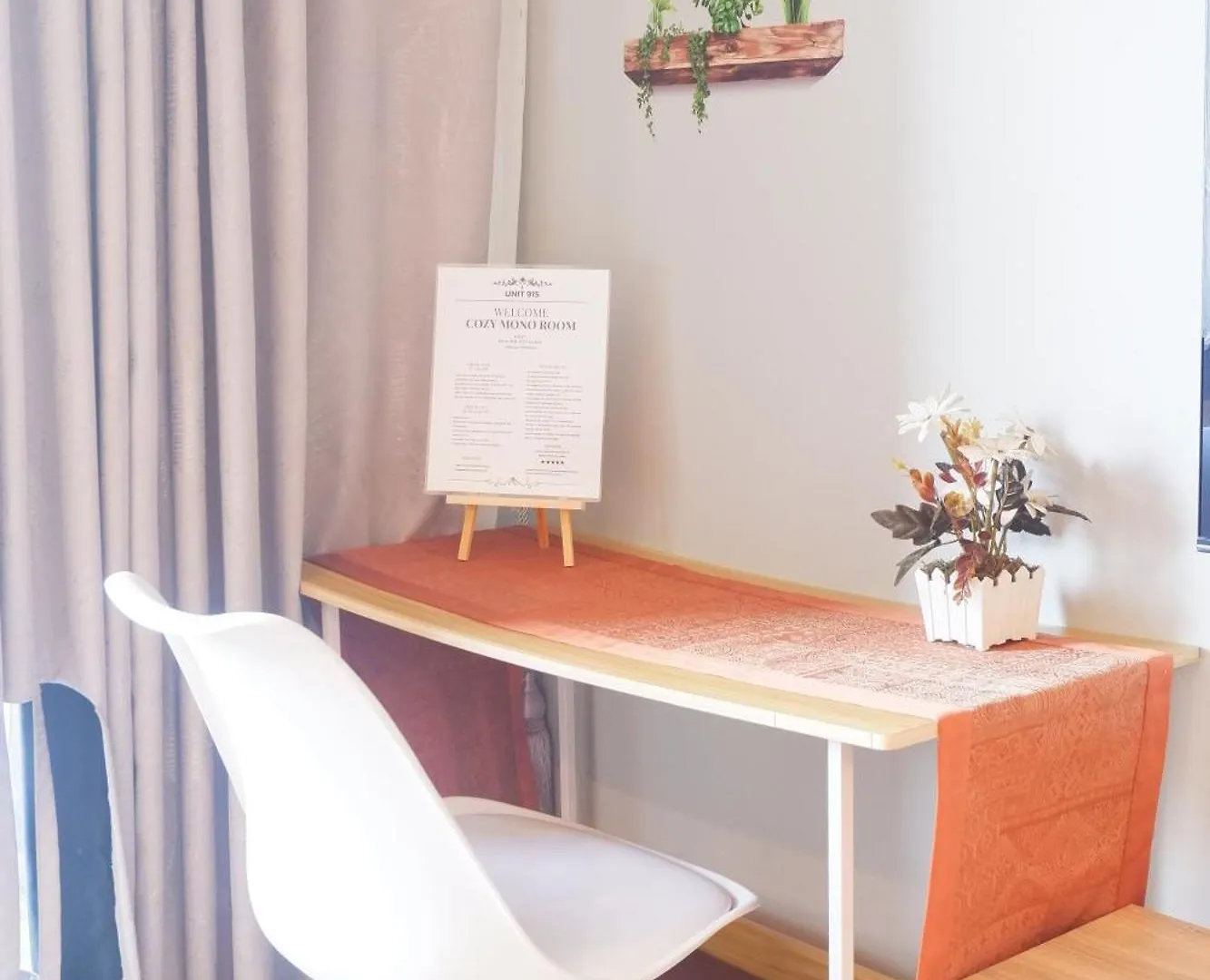 Condo In Makati With Fast Wifi, Free Pool, Netflix And Own Balcony Manila