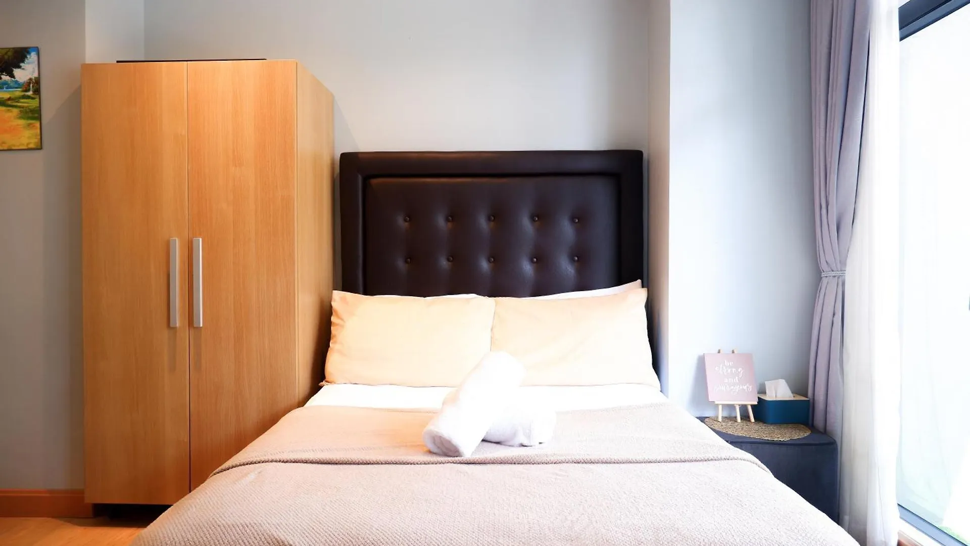 Condo In Makati With Fast Wifi, Free Pool, Netflix And Own Balcony Manila